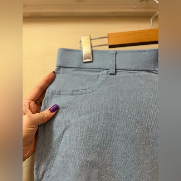 ⚫️ BOGO Thrill Light Blue Casual Shorts stretchy size 1x - Picture 4 of 7